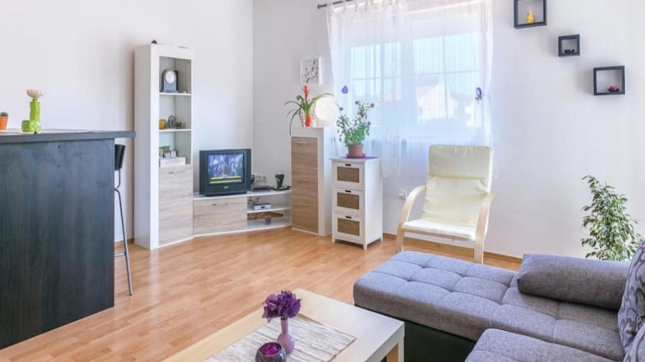 Luka Apartment Medulin Exterior photo