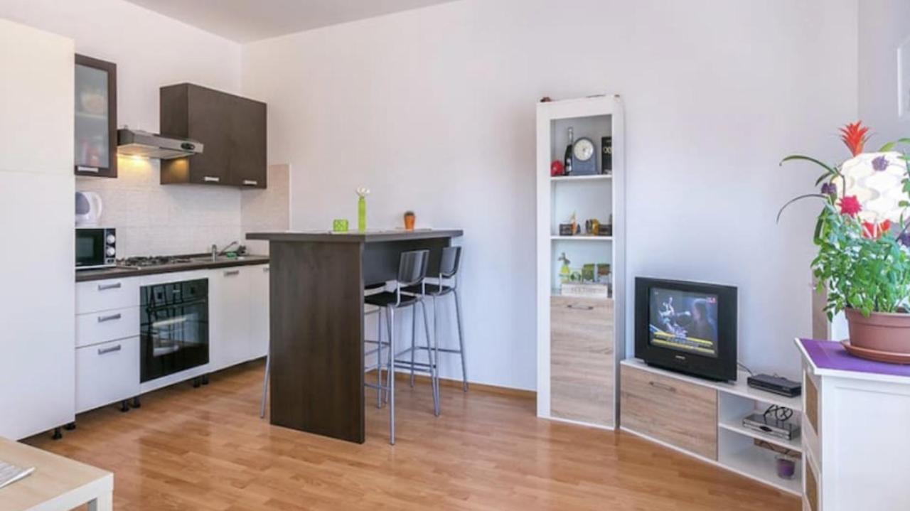Luka Apartment Medulin Exterior photo