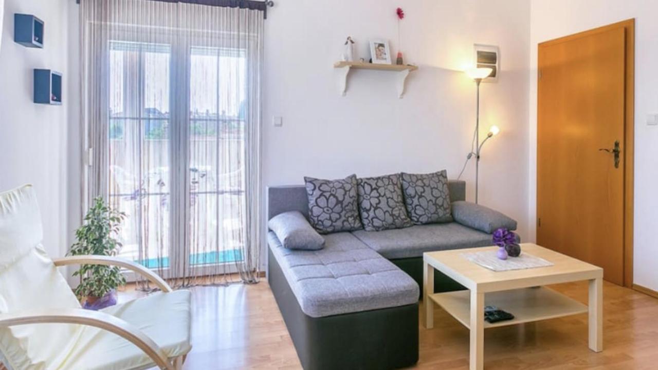 Luka Apartment Medulin Exterior photo